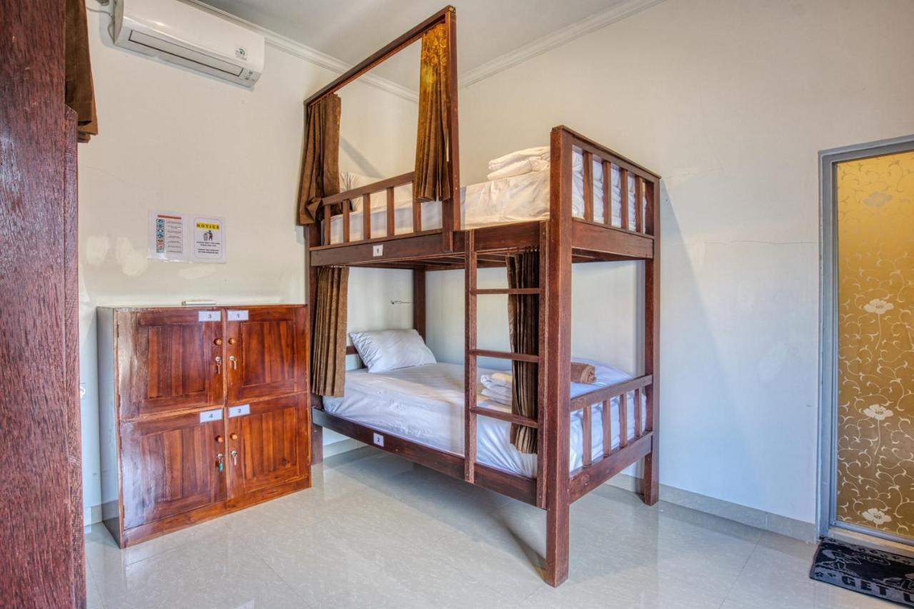 L Degus Hostel Toyapakeh Eksteriør billede